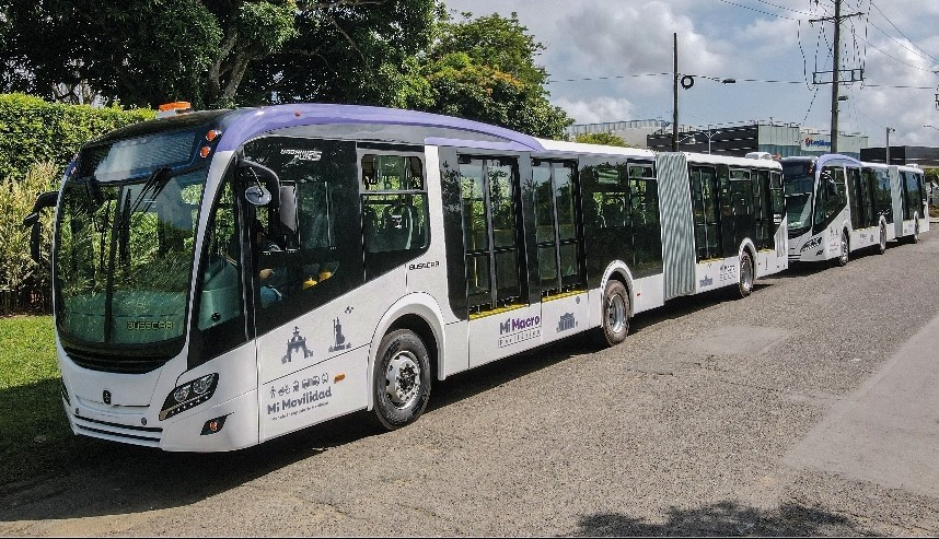 Busscar inicia la entrega de Articulados a Guadalajara