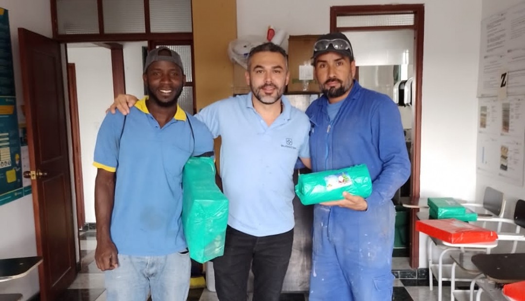 Navidad con los colaboradores - Entrega de regalos 2022 