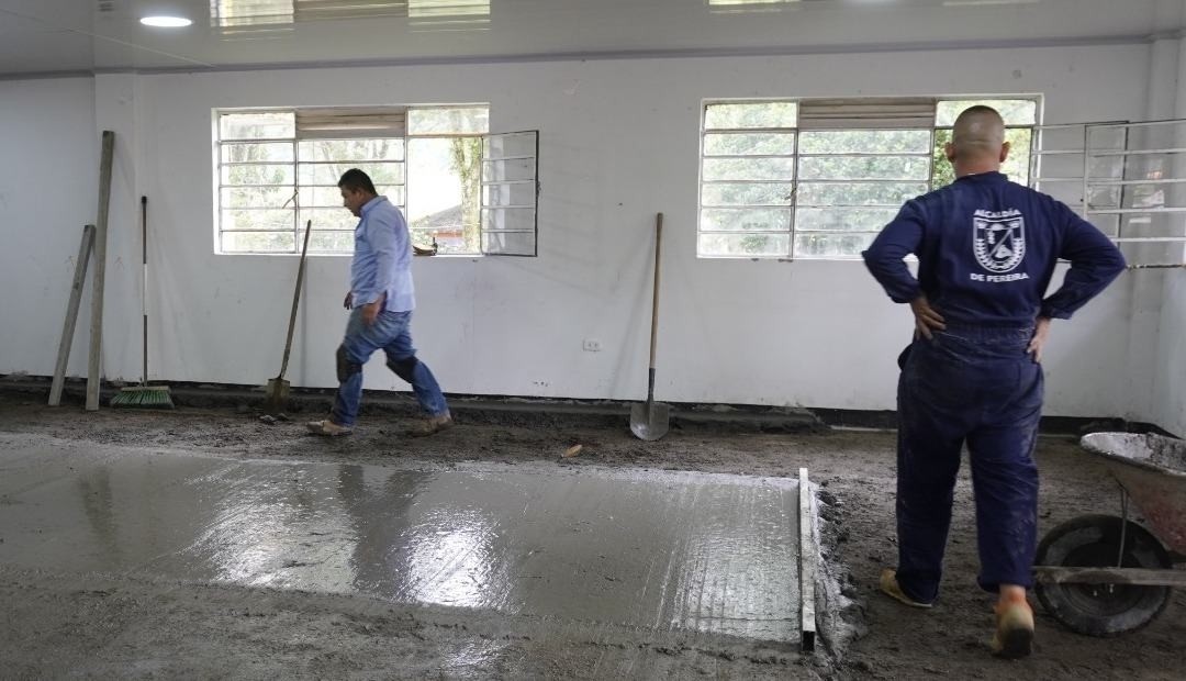 En un 80 por ciento avanza adecuación de la caseta comunal del Kennedy