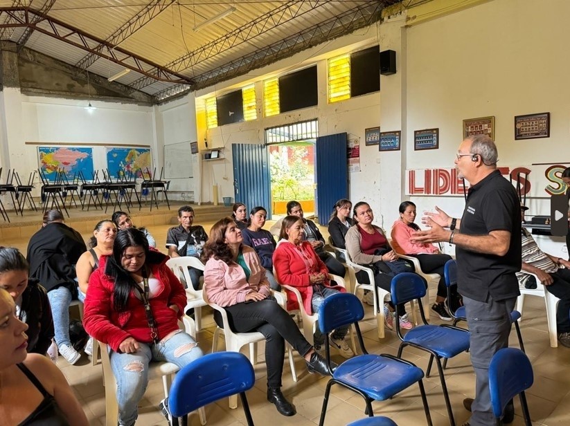 Programa “Los libros son como aves”, llegó a la institución educativa Guillermo Hoyos