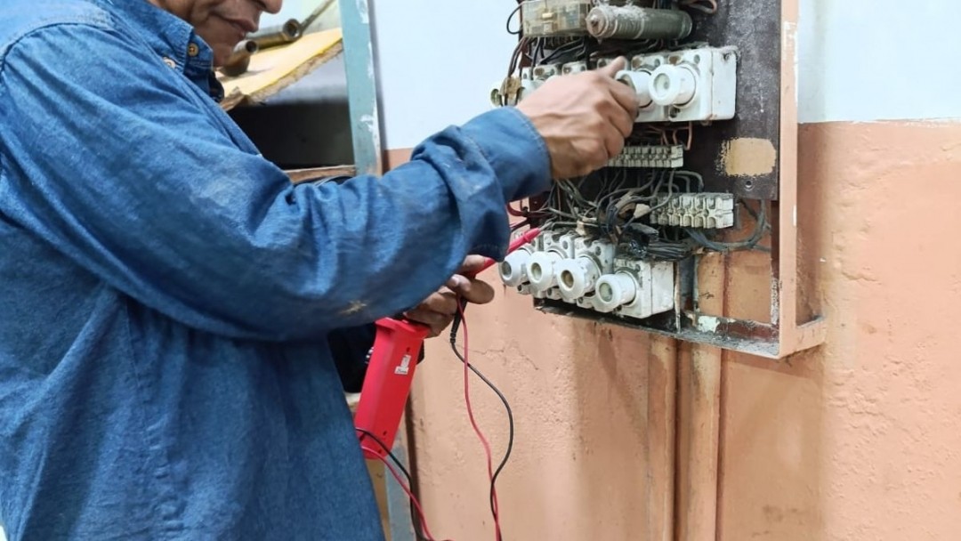  Labores de mantenimiento en el Instituto Técnico Superior