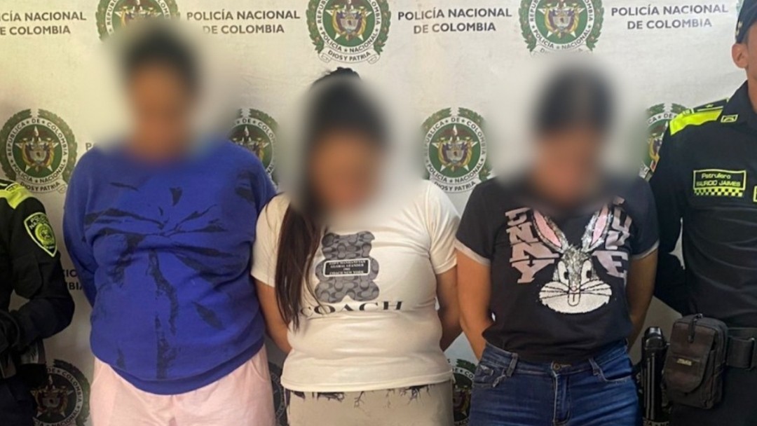 Aseguradas tres mujeres por hechos que vulneraron los derechos de una niña de cinco años en Medellín