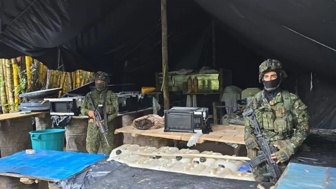 Ejército y Fiscalía destruyen laboratorio de cocaína de los Comandos de Frontera en Putumayo