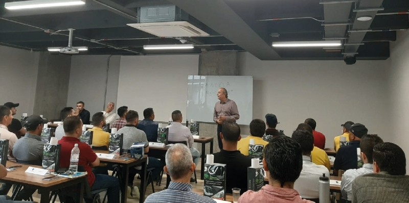 Formación de lideres Busscar 