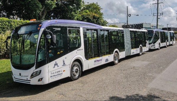 Busscar inicia la entrega de Articulados a Guadalajara