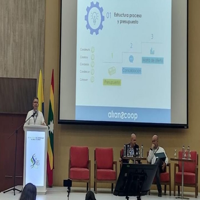 SOCIALIZACIÓN DEL IMPACTO DE LAS COOPERATIVAS  DE SALUD EN EL CONGRESO DE GOBERNAR SALUD 2023