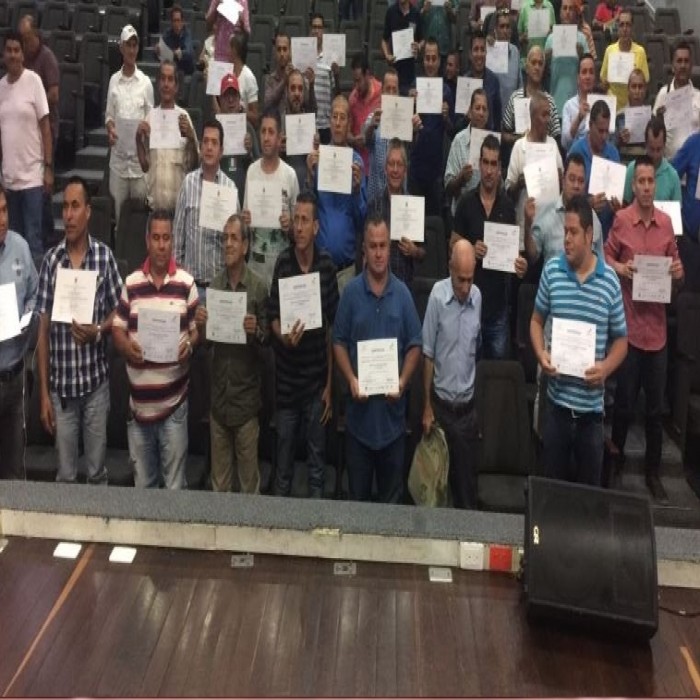 CERTIFICACIÓN CONDUCTORES