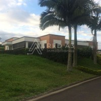 Se Vende Casa Campestre En Condominio
