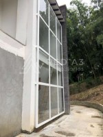 Se vende casa en condominio