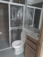 Red A3 inmobiliarios arrienda Aparta estudio en la Av 30 de Agosto