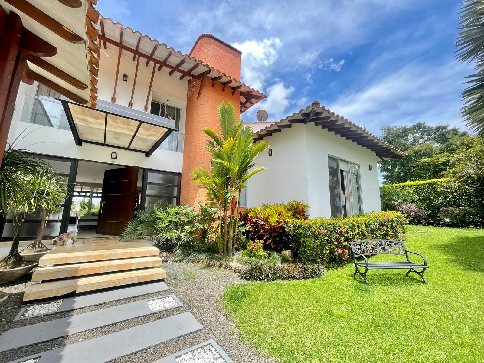 La casa en venta aca va el titulo xd