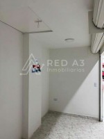 Se Arrienda Local en Pasaje Comercial