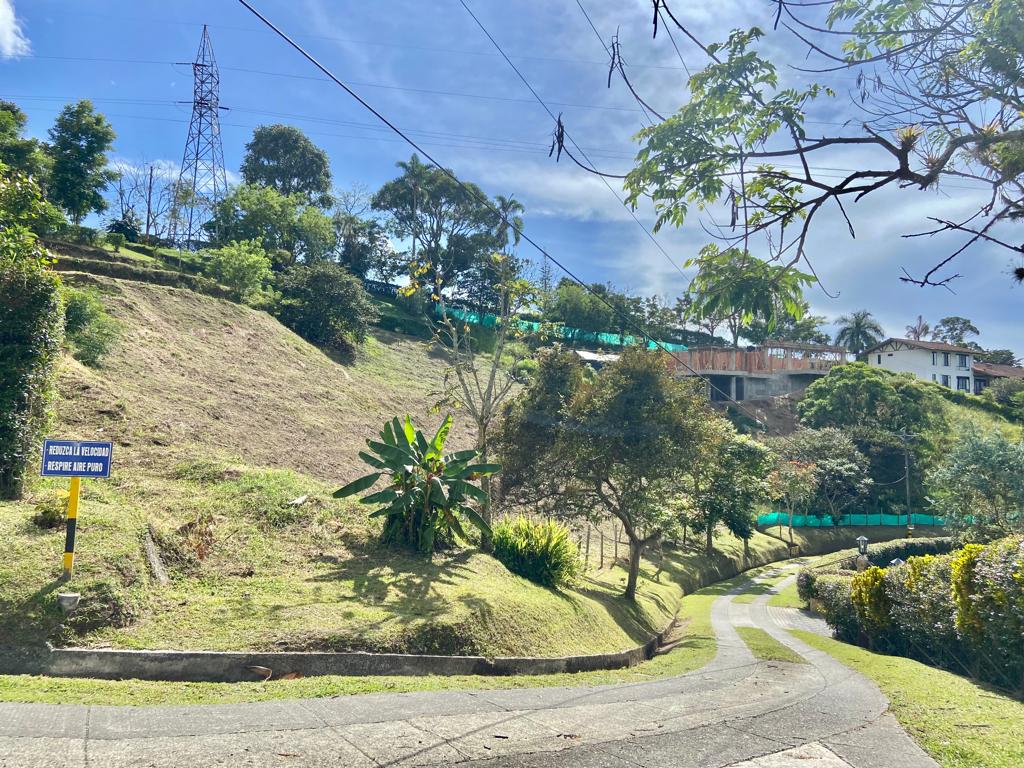 Se Vende Lote en Condomi...