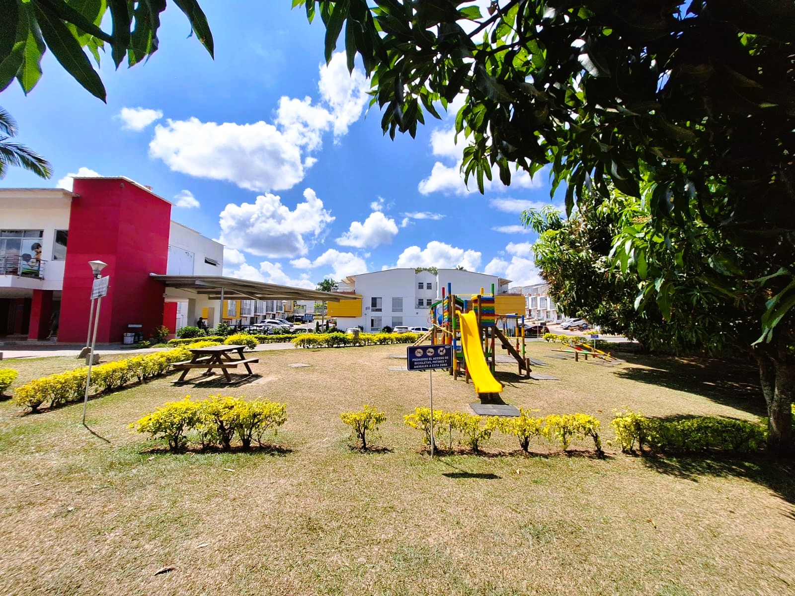 Casa Amoblada en Arriend...