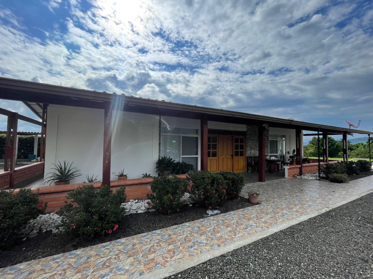 Casa Campestre en Arrien...