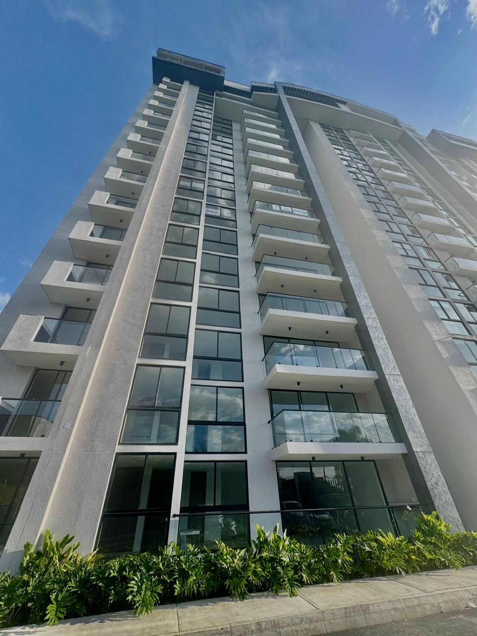 Apartamento en Arriendo ...