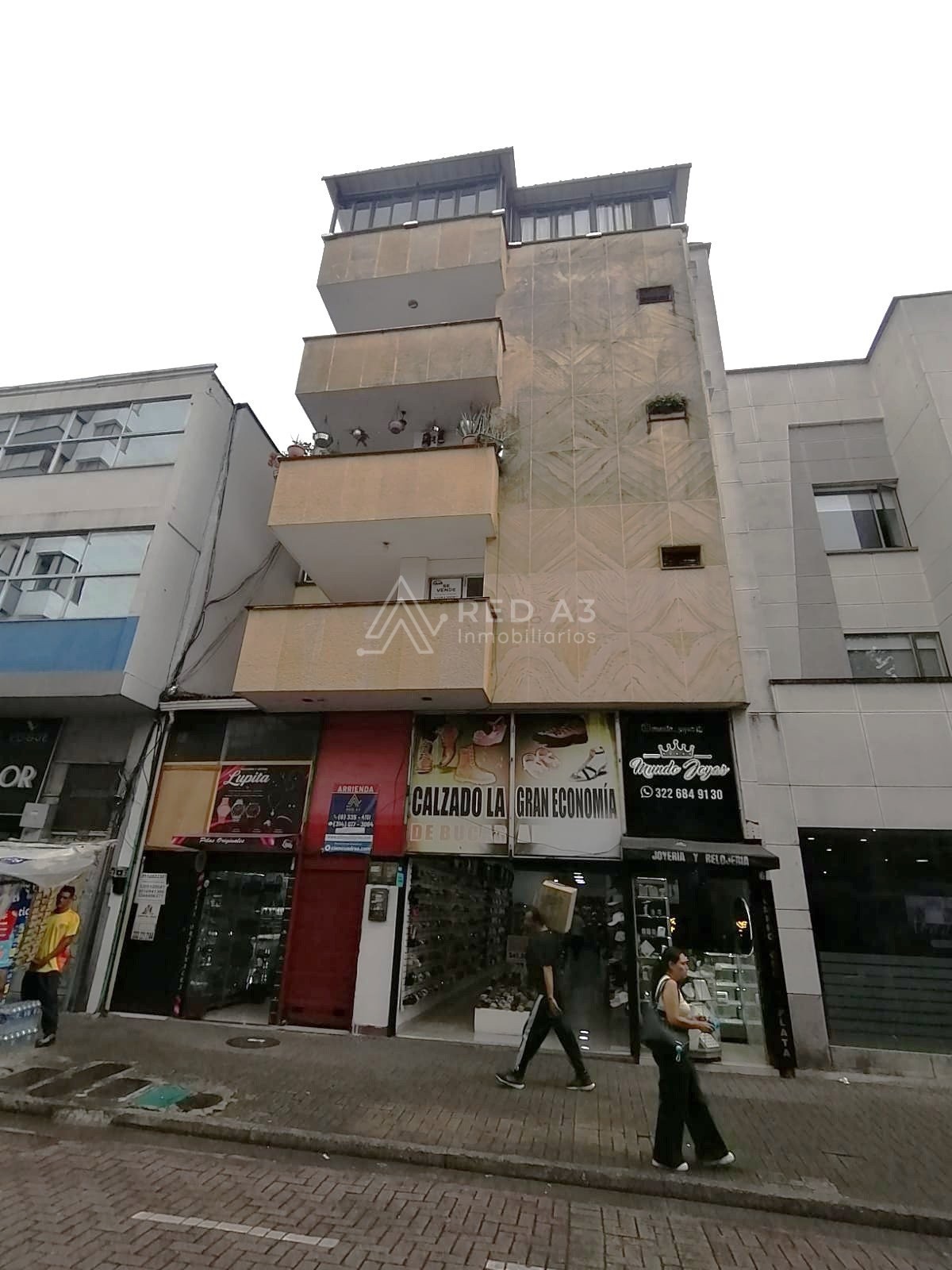 Local Comercial en Arrie...