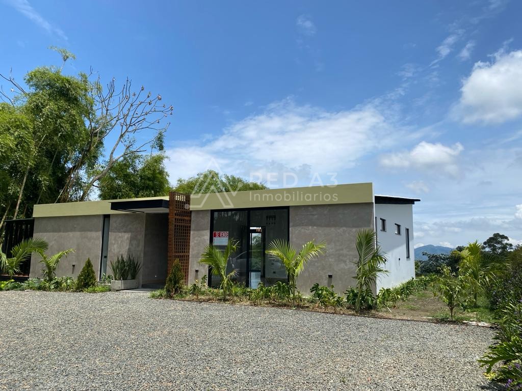 Casa Campestre en Arrien...
