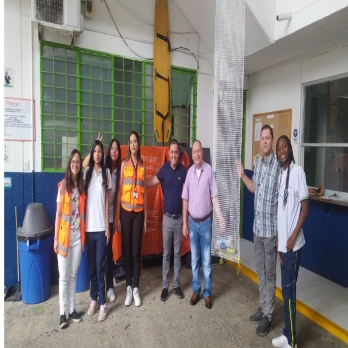 INSTALACIÓN DE TUBULAR, PROYECTO DE VALORIZACIÓN DE RESIDUOS I.E MATECAÑA