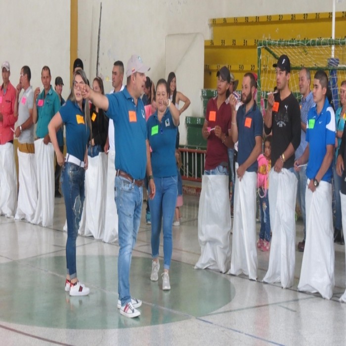 JORNADA RECREATIVA FARMWORKES