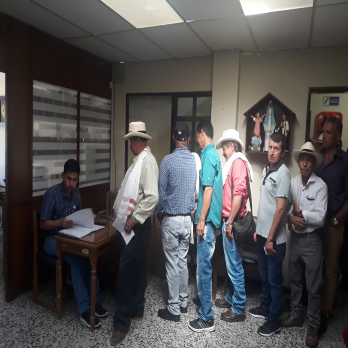 ENTREGA PAQUETE ESCOLAR 