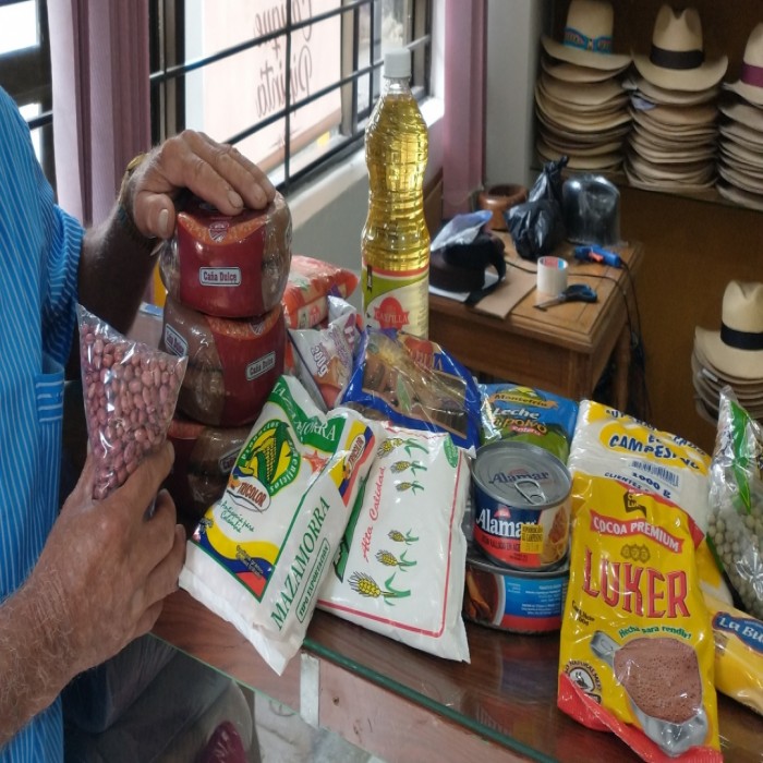 ENTREGA MERCADOS PROGRAMA AUXILIO ALIMENTACION BASICA 