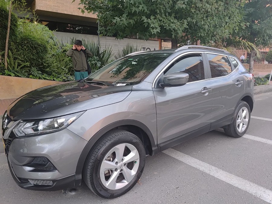Foto del recomendado Camioneta Nissan Qashqai 2.0 4x2 Aut.