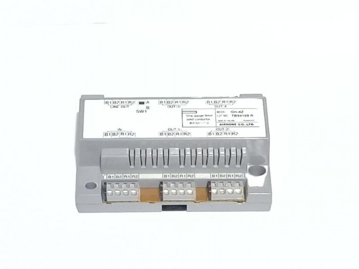 Unidad Derivaroda de Audio y Video de 4 Vias