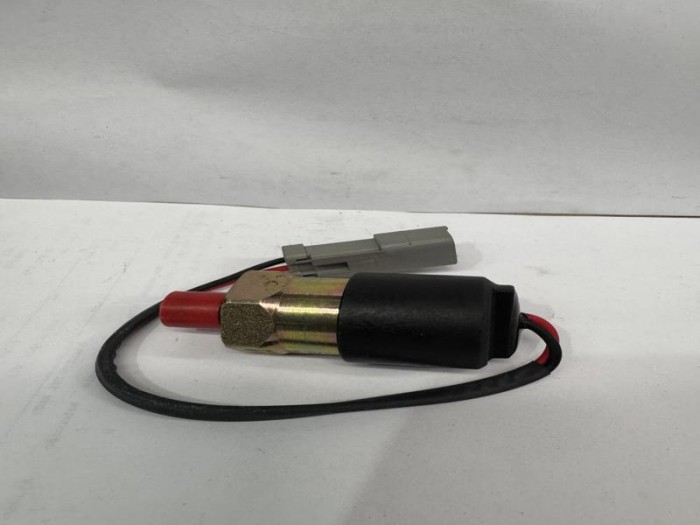 Suiche de presion valvula de freno DX55W