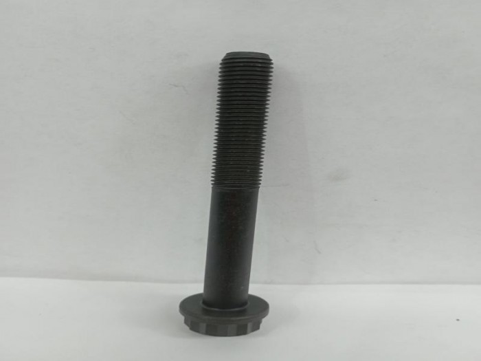 BOLT CYLINDER HEAD DX 225 LCA