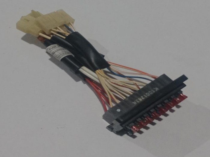 Portafusible cabina DX225