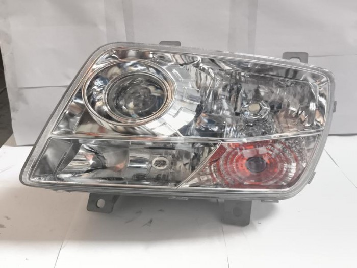 Farola LH CA9.V6x4 2010-2011