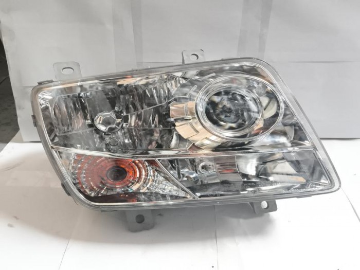 Farola RH CA9.V6x4 2010-2011