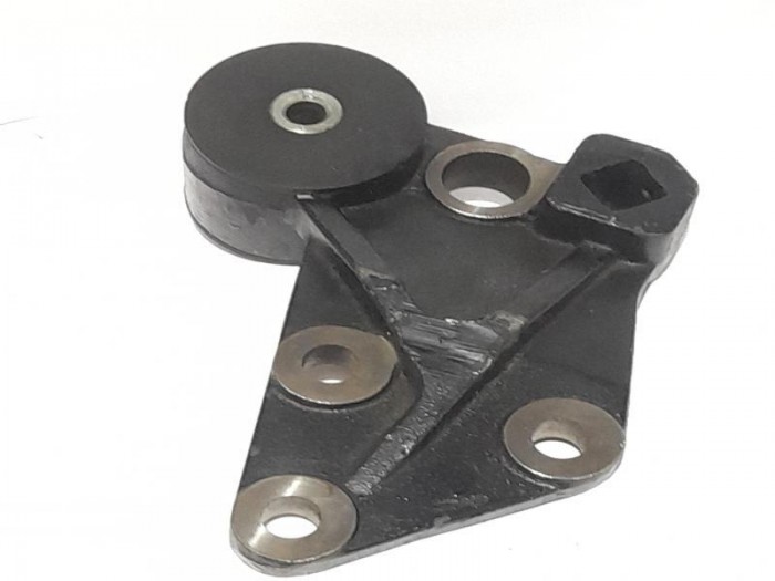 Soporte izq barra torsion cabina