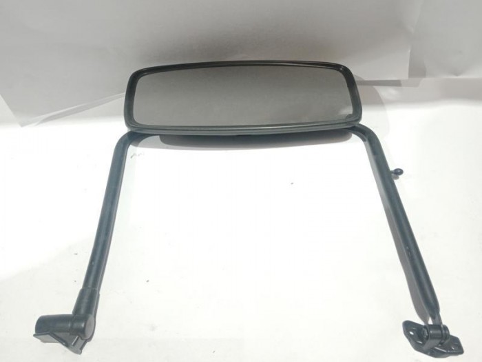 Retrovisor izquierdo