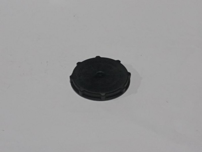 TAPA BOMBA DE ACEITE DIRECCION HIDRAULICA