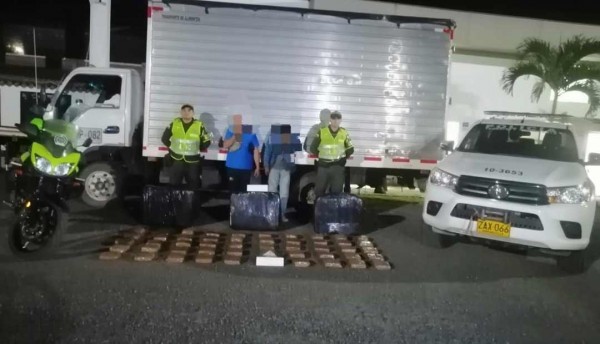 Cayeron en Pereira con 100 kilos de marihuana encaletados en caja