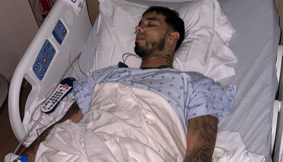 Anuel anunció que fue sometido a una operación por un “problema de vida o muerte”
