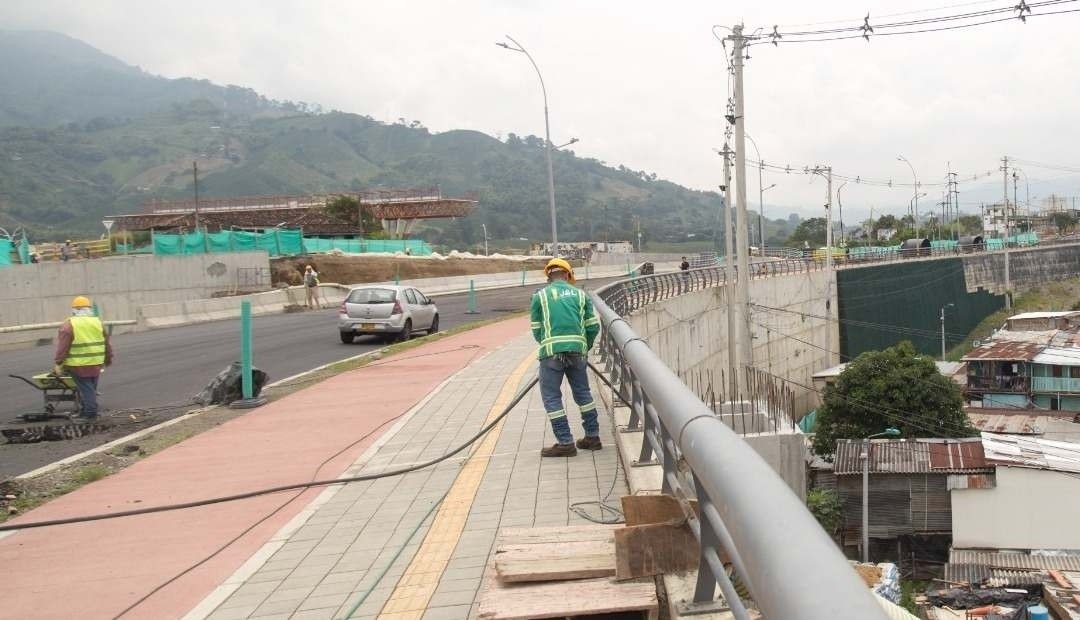 Habilitado carril del intercambiador vial al aeropuerto internacional Matecaña