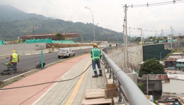 Habilitado carril del intercambiador vial al aeropuerto internacional Matecaña
