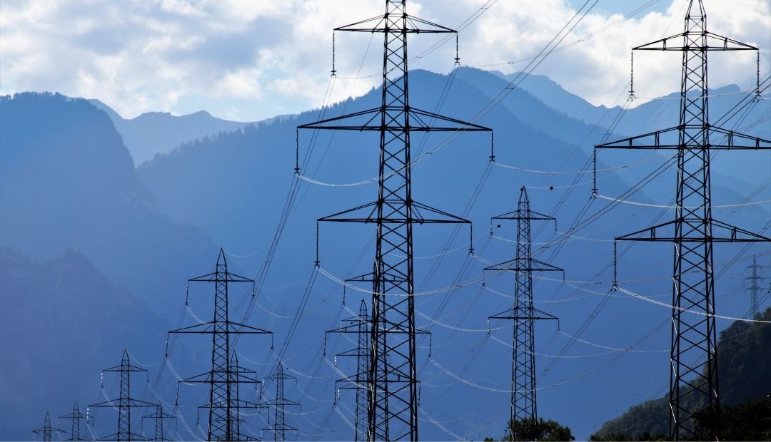 Niño de 10 años fallece tras una descarga eléctrica en su propio patio