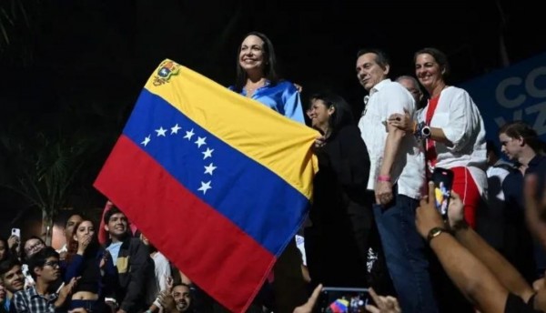 María Corina Machado, la incansable opositora que desafiará el régimen de maduro en las elecciones presidenciales
