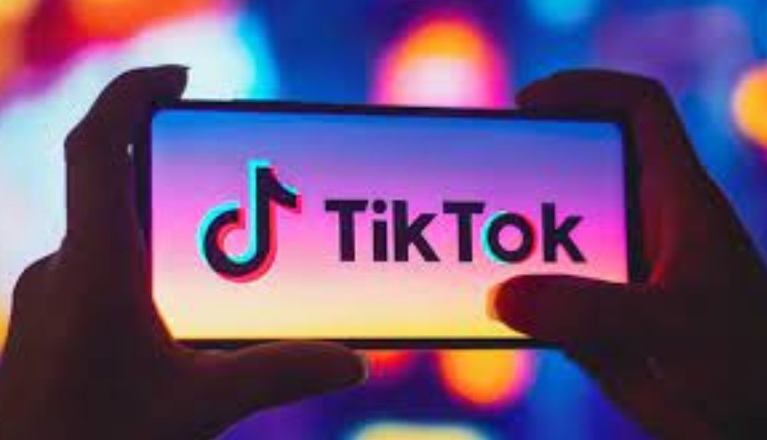 Nepal Prohíbe TikTok porque "perturba la armonía social"