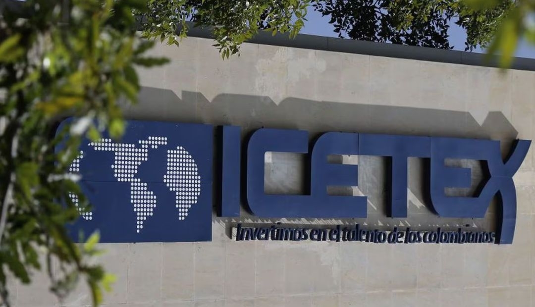 Apartan del Cargo a Secretaria General del Icetex por Escándalo de Contratación