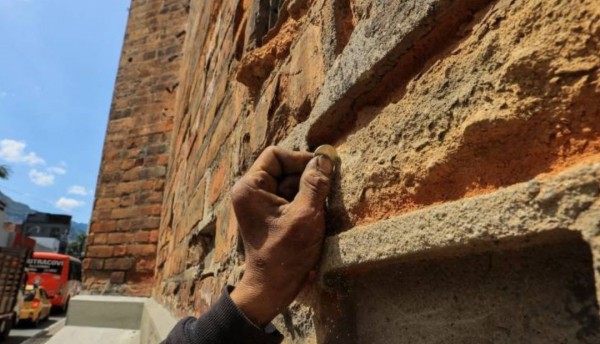 Preocupante consumo de sustancias en los alrededores de la catedral de Medellín