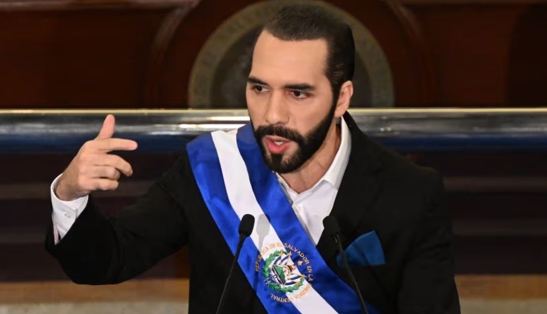 El congreso salvadoreño aprueba licencia para que Bukele busque la reelegibilidad