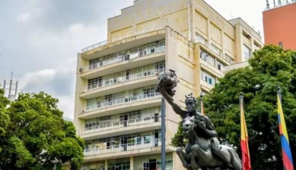 Equipos delegados firmaron actas del informe de empalme en la Alcaldía de Pereira, dejándolo listo para firma de alcalde