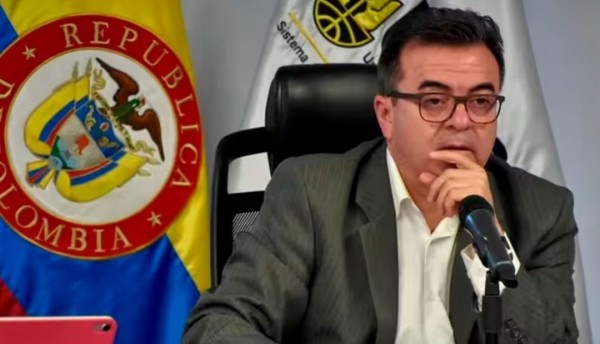 Suspensión por medidas disciplinarias al Director de la Unidad de Gestión del Riesgo, Olmedo López 
