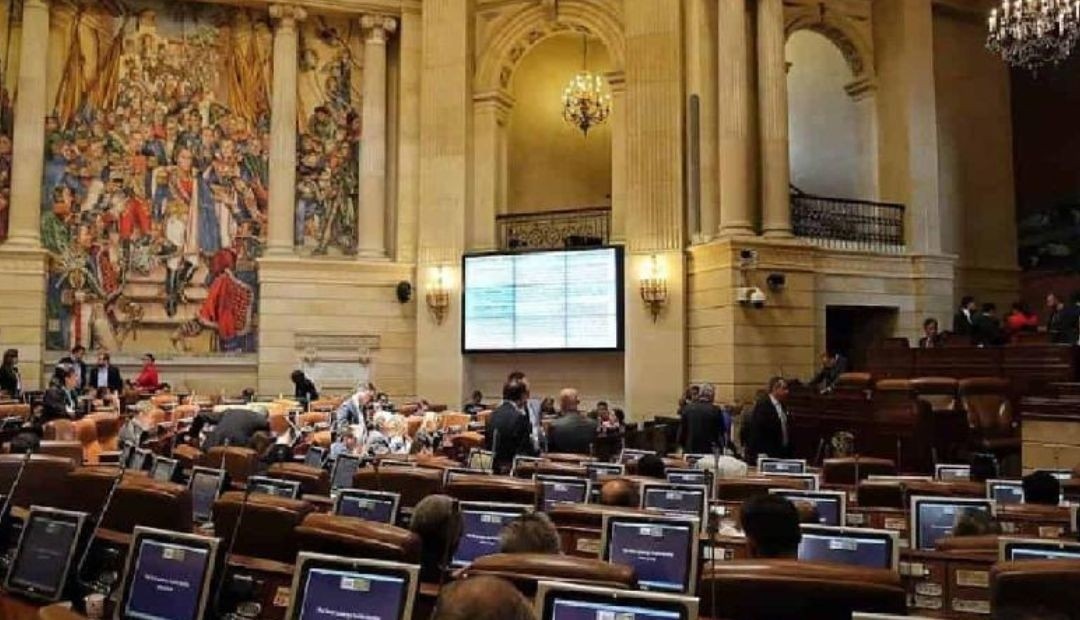 Polémica en Colombia: Congresistas bajo la lupa por supuesta solicitud de vehículos de la UNP para vacaciones