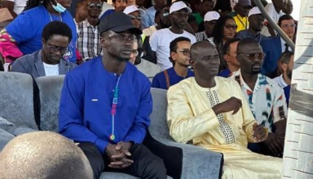 Sadio Mané, un héroe fuera del campo, transformando su pueblo en Senegal